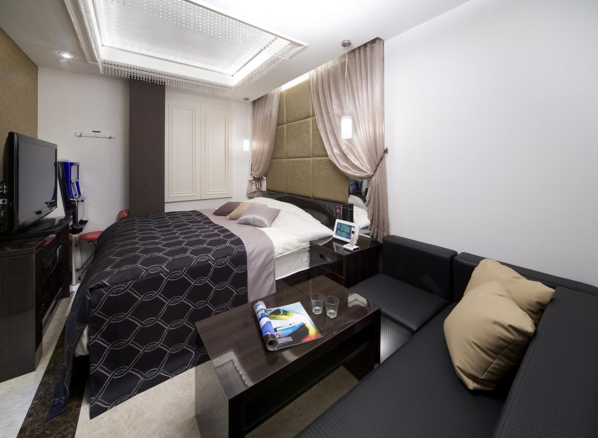 Miyoshi  Jewel Hotel Luxury Modern (Adults Only) מראה חיצוני תמונה